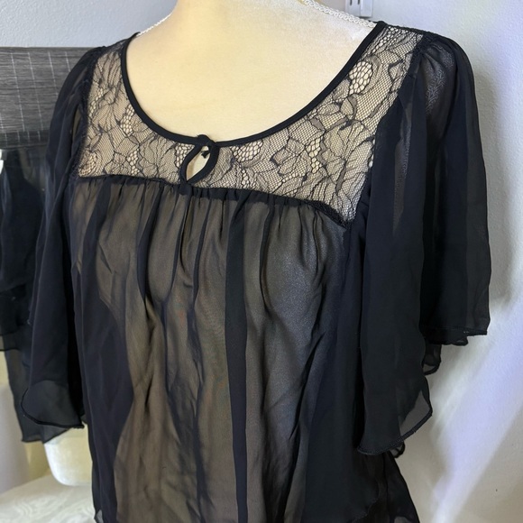 Forever 21 Black Lace Top - Picture 2 of 16